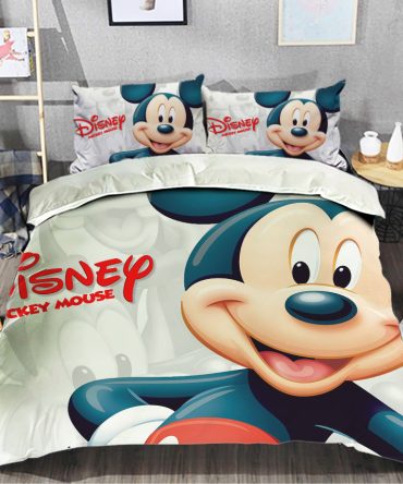 Cozy Disney Mickey Mouse Bedding Set - Perfect For Kids' Rooms & Disney Fans!