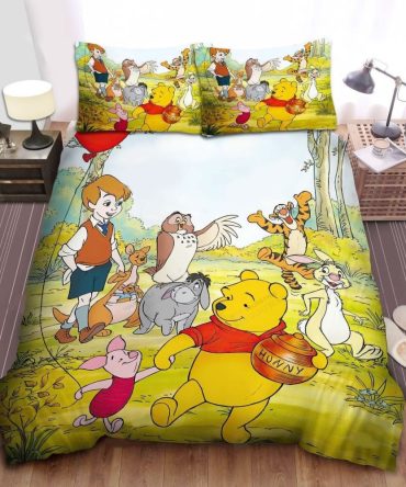 Cozy Winnie The Pooh Cartoon Bedding Set - Kids Twin/Full Size Comforter & Pillowcases