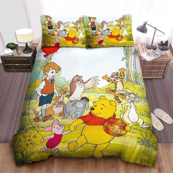 Cozy Winnie The Pooh Cartoon Bedding Set - Kids Twin/Full Size Comforter & Pillowcases