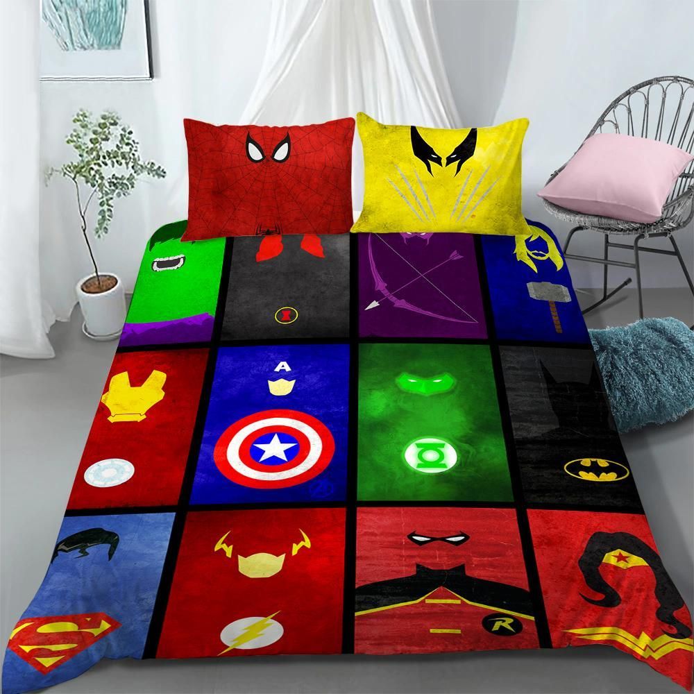 Superhero Icons Bedding Set - Vibrant Comics-Inspired Bedspread & Pillow Covers