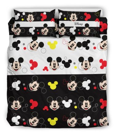 Cozy Disney Mickey Mouse Bedding Set - Fun & Colorful Design For Kids & Fans