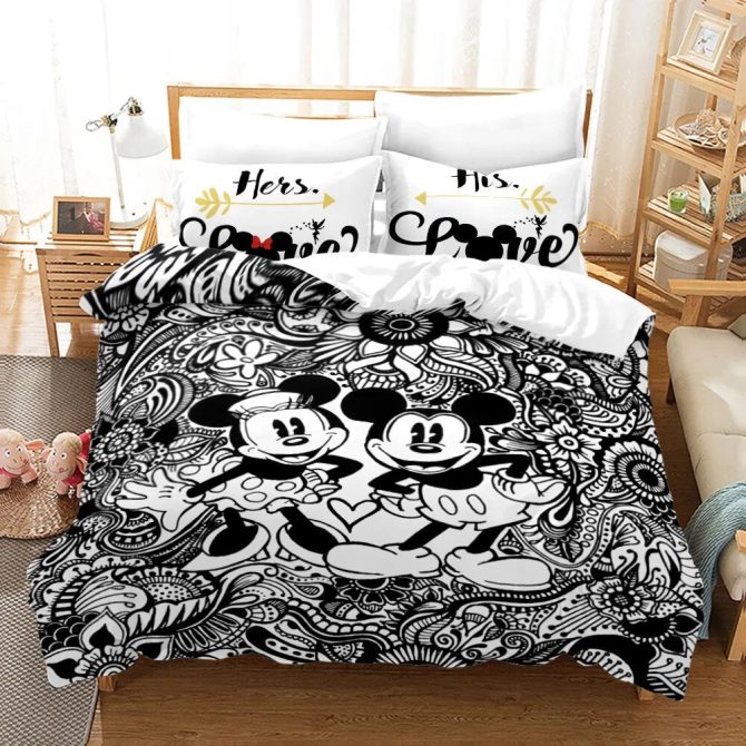 Cozy Disney-Inspired Black & White Bedding Set - Perfect For Kids & Adults, 3-Piece Comforter With Pillow Covers
