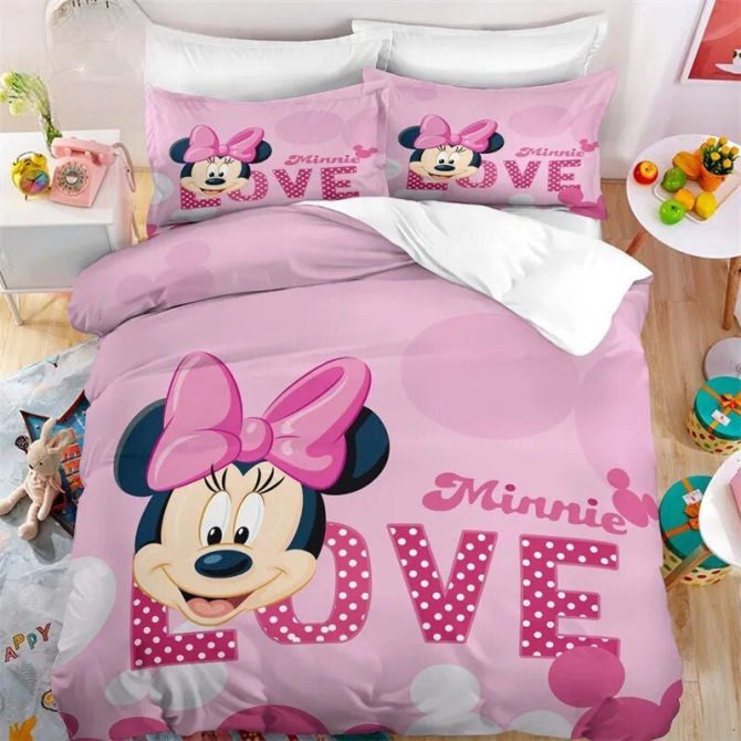 Cozy Minnie Mouse Pink Bedding Set - Cute & Comfy For Kids' Room Décor