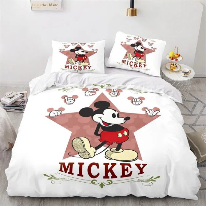 Cozy Mickey Mouse Bedding Set - Twin/Queen Size For Kids & Adults - Soft, Stylish, Comfortable