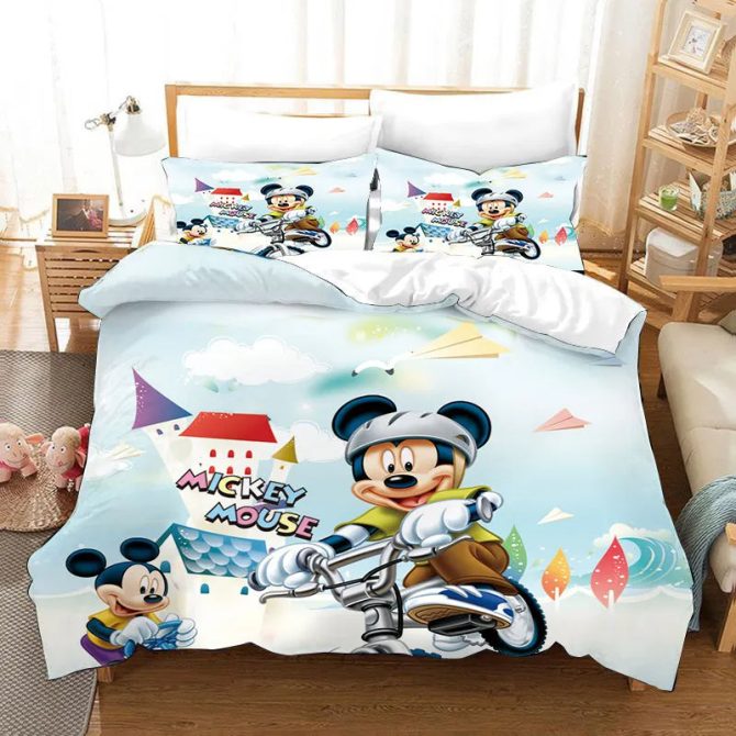 Mickey Mouse Kids Bedding Set - Cozy Cartoon Comforter & Pillowcases For Boys & Girls Room Decor