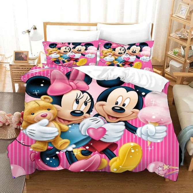 Cozy Kids' Disney Bedding Set - Mickey & Minnie Mouse Design - Twin Size Comforter & Pillowcases