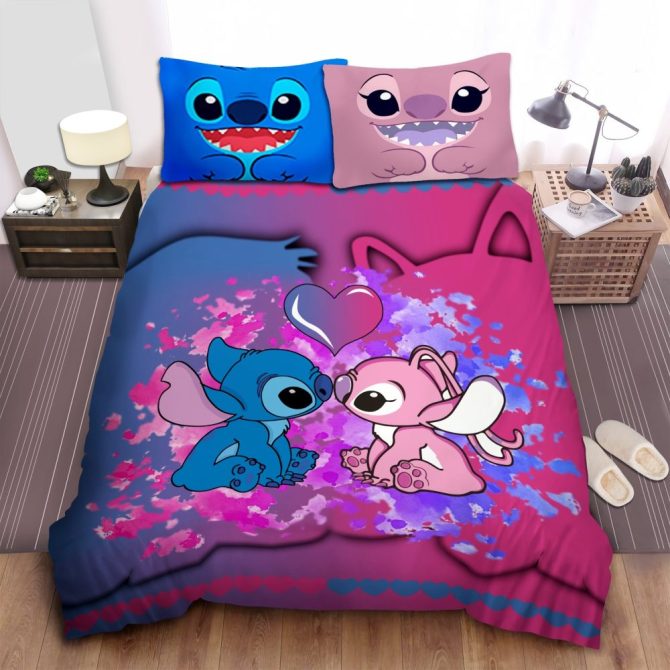 Adorable Couple Cartoon Bedding Set - Cozy, Colorful, And Fun For Kids' Room Decor