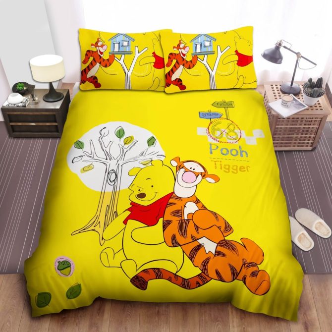 Cozy Pooh & Tigger Yellow Bedding Set - Kids Twin/Full Comforter With Pillowcases