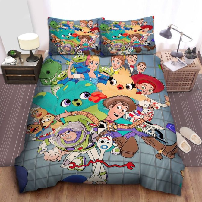 Cozy Toy-Themed Bedding Set – Double Bed Comforter With Pillowcases For Kids