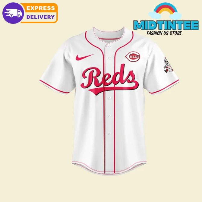Exclusive Snoop Dogg Reds Baseball Jersey - Limited Edition Concert Apparel - Image 2