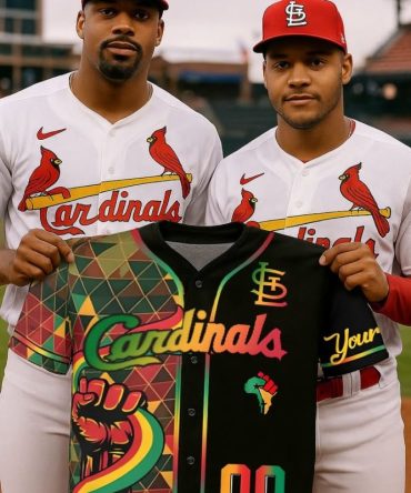 Vibrant Cardinals Baseball Jersey - Unique Design, Perfect For Fans & Collectors!