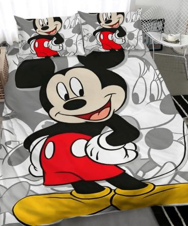 Cozy Cartoon Character Bedding Set – Fun & Comfy King/Queen Sizes For Kids & Adults