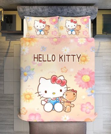 Hello Kitty Floral Bedding Set - Cozy & Cute Comforter With Pillowcases