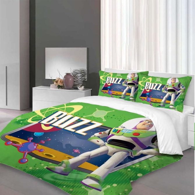 Buzz Lightyear Kids Bedding Set - Cozy & Colorful Space Adventure Comforter & Pillowcases