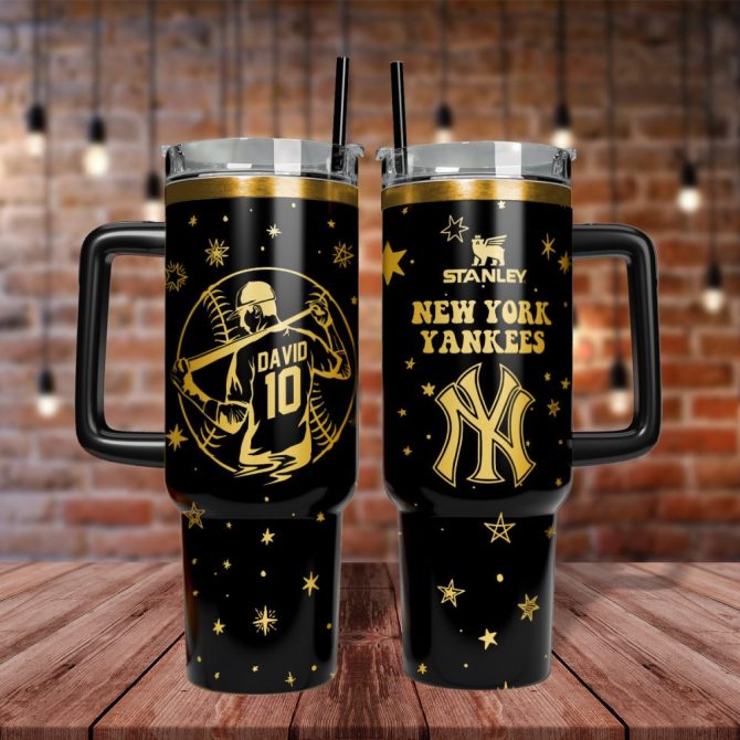 Exclusive New York Yankees Black Tumbler Mug - Personalized Baseball Design, Perfect Gift!