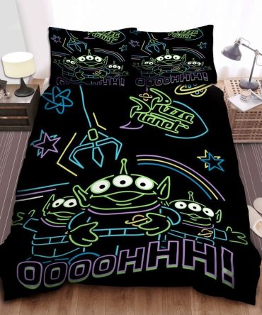Glow-In-The-Dark Alien Bedding Set - Fun Kids Outer Space Design - Twin/Full Size