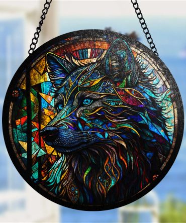 Stunning Stained Glass Wolf Art - Vibrant Hanging Window Decor For Home Or Office