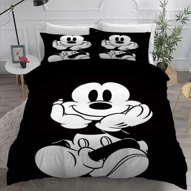 Cozy Cartoon Character Bedding Set - 3Pc Black & White Duvet Cover For Kids & Adults