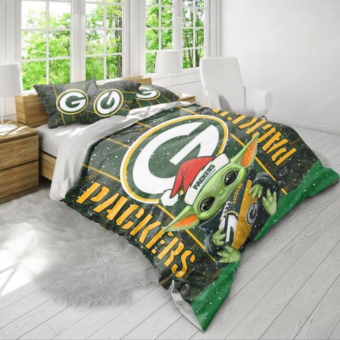 Cozy Green Bay Packers Baby Yoda Christmas Bedding Set – Perfect Gift For Fans! - Image 4