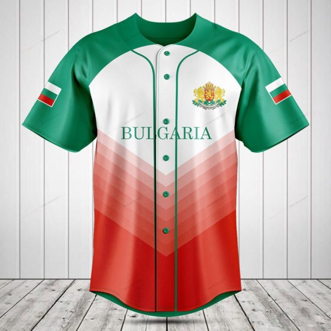 Celebrate Bulgaria: Stylish Green & Red Baseball Jersey - Perfect Gift Idea!