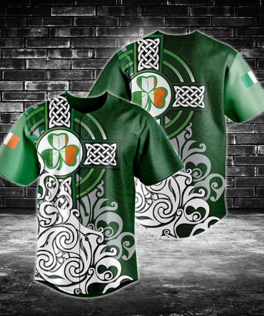 Irish Celtic Knot Baseball Jersey – Stylish Green Shamrock Design, Perfect For St. Patrick'S Day!