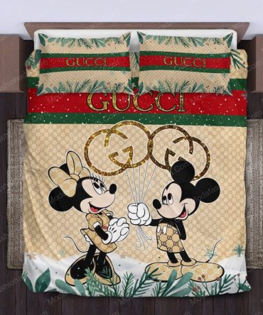 Gucci Couple Disney Mickey Christmas Bedding Sets