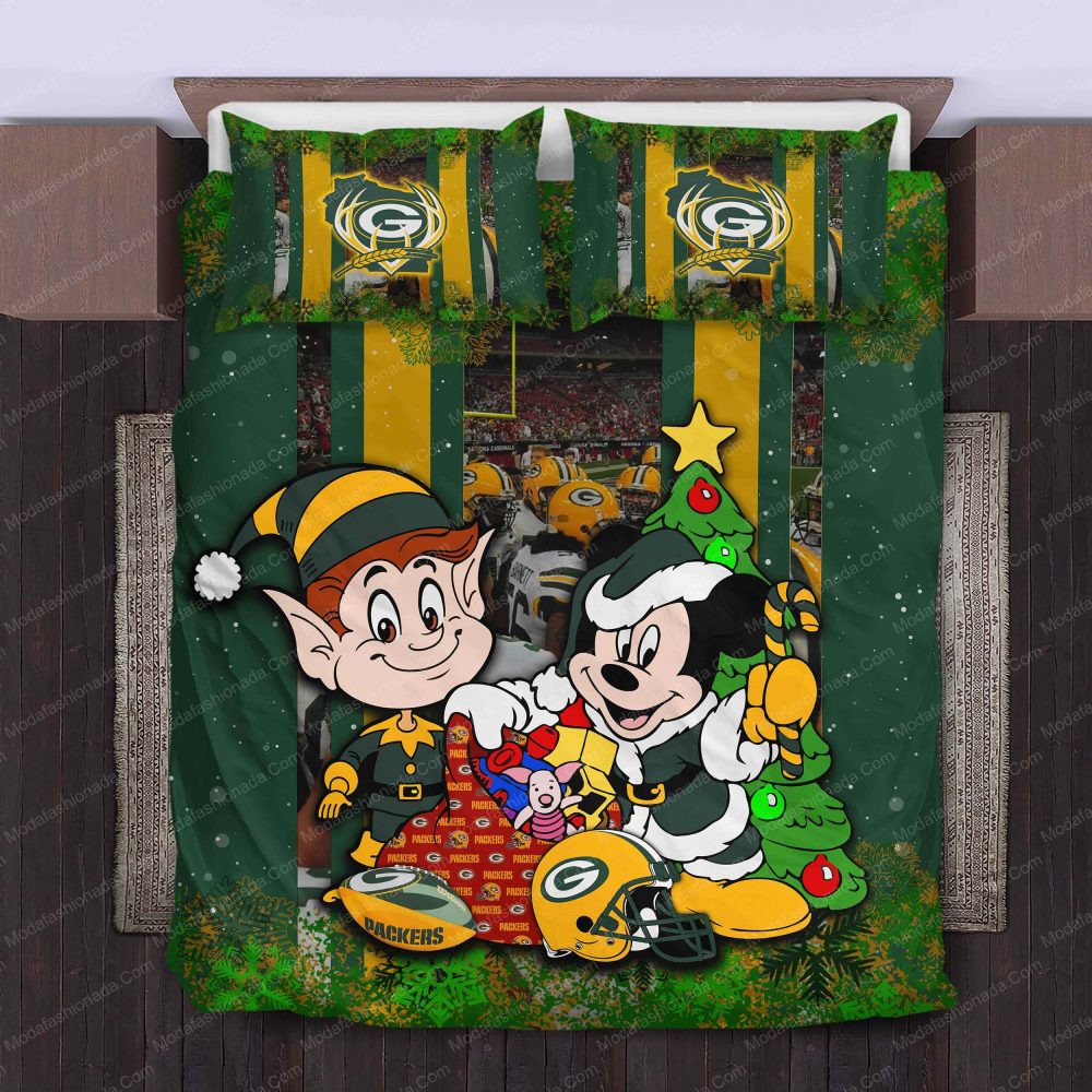 Festive Green & Gold Cartoon Bedding Set - Cozy Holiday Theme For Kids & Fans