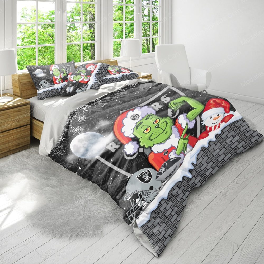 Festive Grinch Raiders Bedding Set - Cozy Christmas Gift For Nfl Fans - Image 4