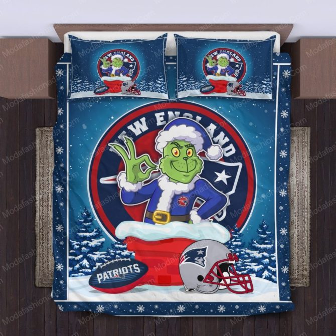 Cozy New England Patriots Grinch Christmas Bedding Set - Perfect Gift For Fans!