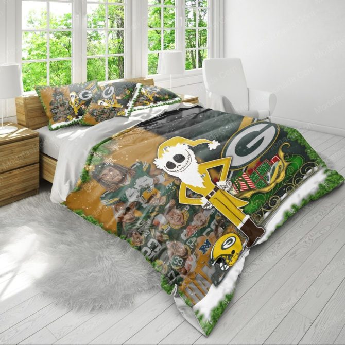 Cozy Green Bay Holiday Bedding Set – Festive Fandom Comforter & Pillowcases - Image 4