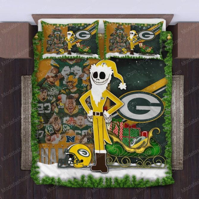 Cozy Green Bay Holiday Bedding Set – Festive Fandom Comforter & Pillowcases