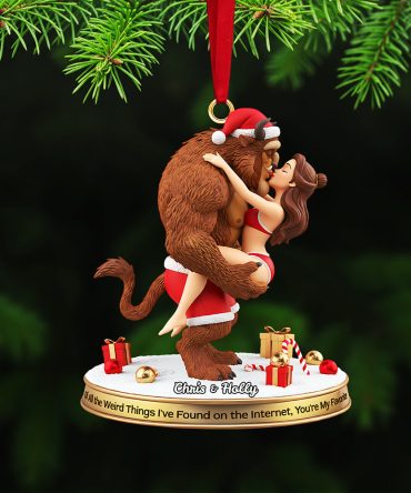 Christmas Romance Couple Ornament Personalized Gifts For Couple 02Ohta111025