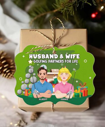 Personalized Gifts For Couples Love Golf, Christmas Medallion Ornament 03Tolu281024Pa