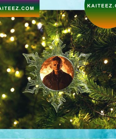 Fire Emotionless Mask In Snowflake Christmas Ornament
