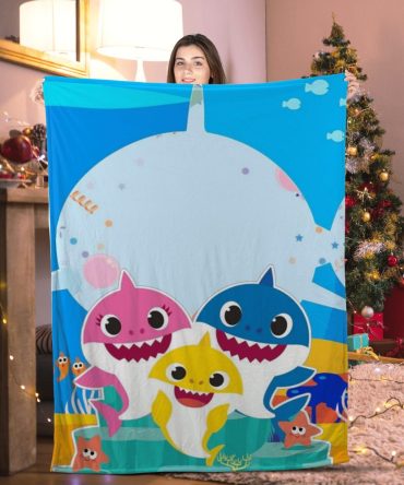 Baby Shark Musical Warm Shark Blanket