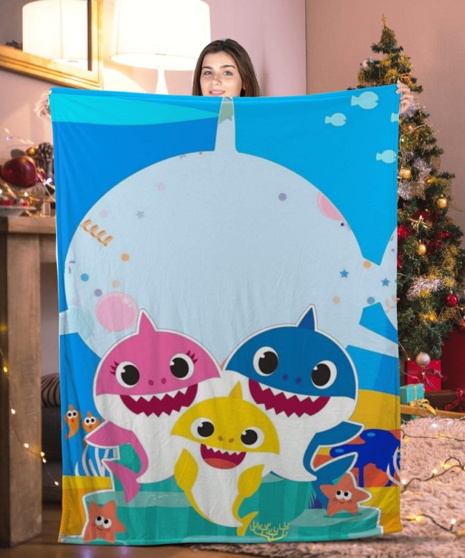 Baby Shark Musical Warm Shark Blanket