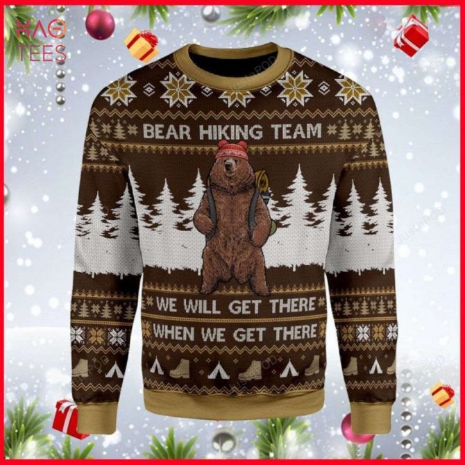 Cozy Bear Hiking Team Sweater – Fun Winter Holiday Design For Outdoor Lovers