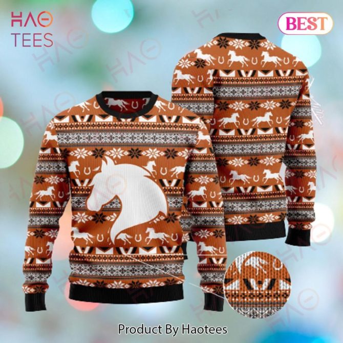 Cozy Horse Print Christmas Sweater - Unisex Winter Knitwear, Festive Design, Perfect Holiday Gift