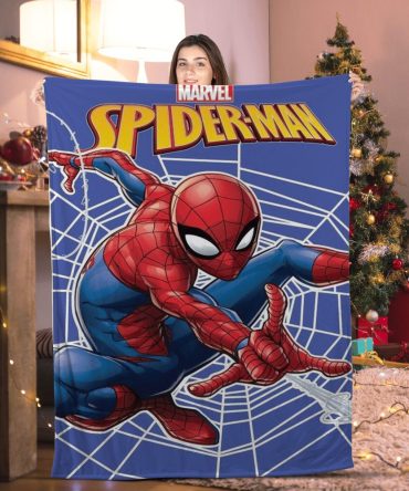 Cozy Marvel Spider-Man Fleece Blanket - Perfect Gift For Superhero Fans!