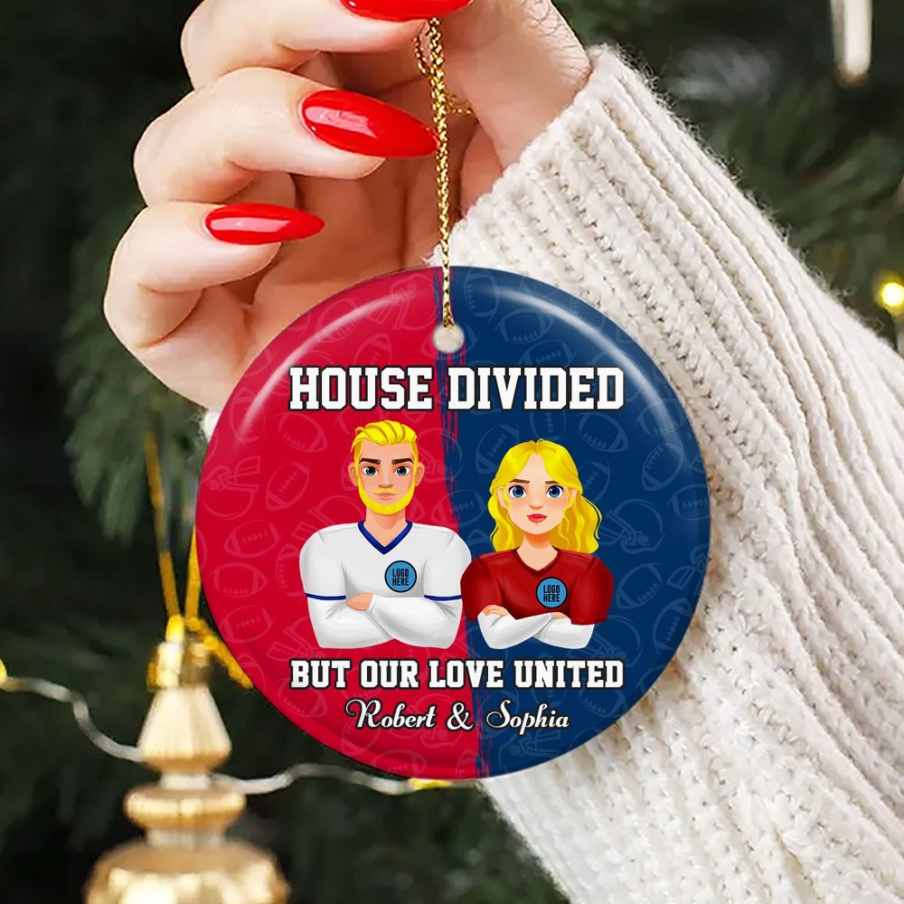 Personalized Christmas Gifts For Couple Ornament American Football Couple 05Huti141024Hg
