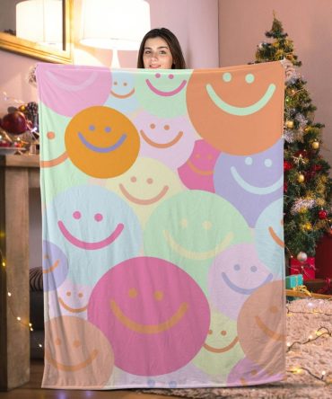 Cozy Smiley Face Fleece Blanket - Vibrant Colors For Happy Vibes - Perfect Gift For Holidays & Home Decor