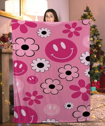 Cozy Pink Smiley Face & Flowers Throw Blanket – Perfect Gift For Any Occasion