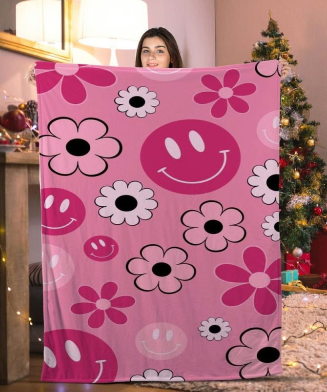 Cozy Pink Smiley Face & Flowers Throw Blanket – Perfect Gift For Any Occasion