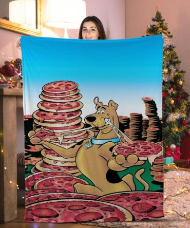 Cozy Scooby-Doo Pizza Fleece Blanket - Perfect Gift For Fans & Pizza Lovers!