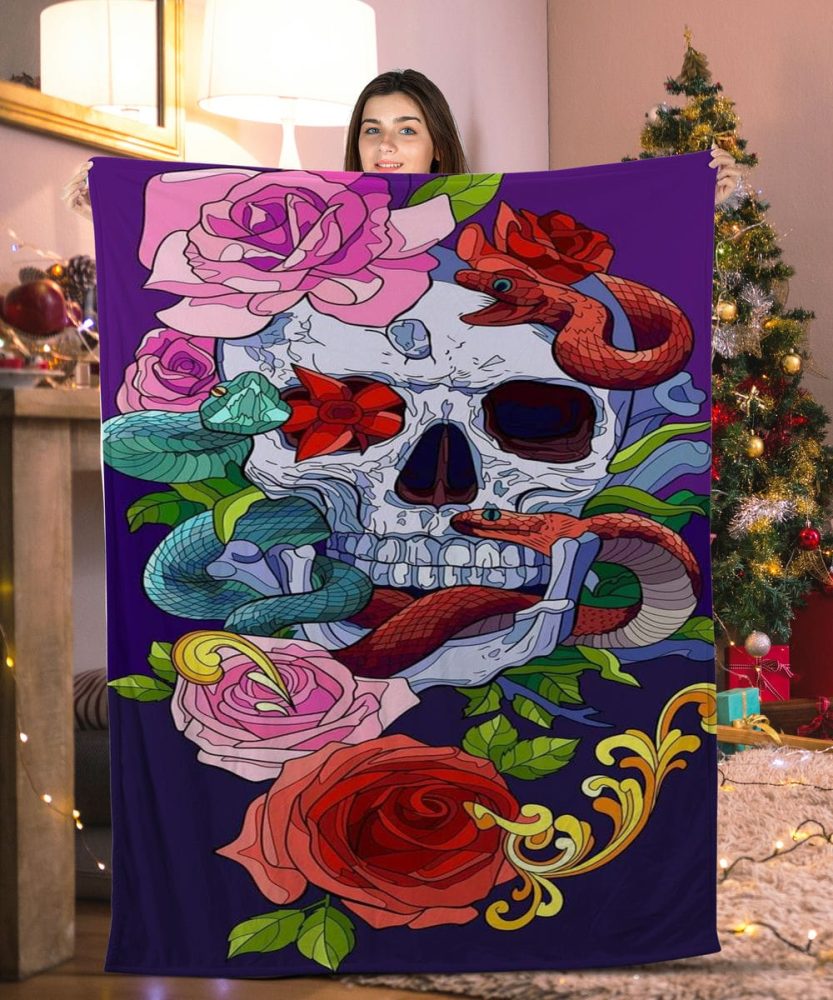 Vibrant Skull & Roses Blanket - Cozy Gothic Art Throw With Snakes & Flowers