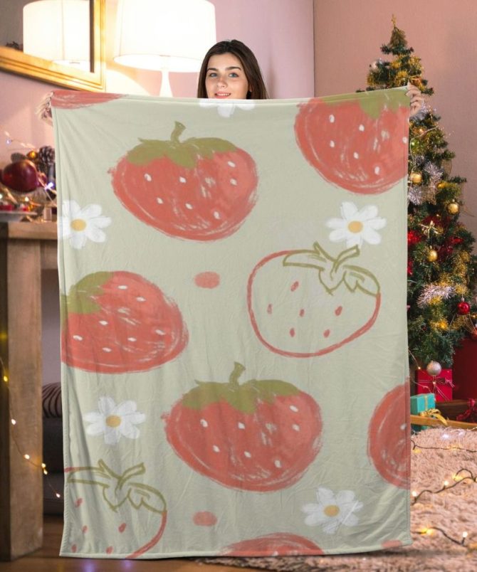 Cozy Strawberry Print Blanket – Soft, Warm, Perfect Gift For Holidays & Home Decor