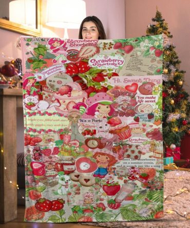 Cozy Strawberry Shortcake Fleece Blanket - Perfect Gift For Kids & Fans!