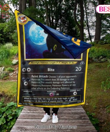 Cozy Umbreon Pokémon Fleece Blanket - Perfect For Fans & Collectors - Soft, Warm, And Vibrant Design