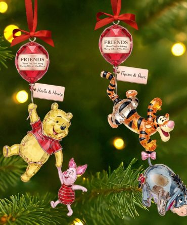 Good Friends Lift Each Other Up Ornament - Personalized Gift For Best Friends