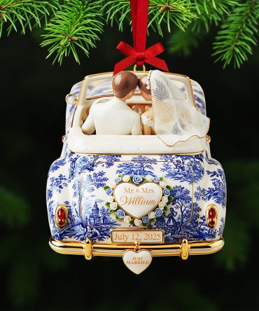 Celebrate Love: Newlywed Custom Acrylic Ornament - Personalized Gift For Newlyweds, Couples & Christmas